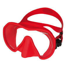 Beuchat Maxlux S Diving / Snorkelling Mask - Red B-151289 Beuchat Maxlux S Diving / Snorkelling Mask - Red B-151289